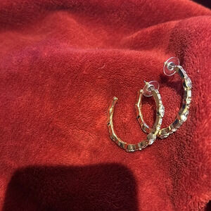 Vintage style link studded  hoops earrings